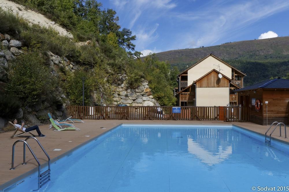 Residence De Tourisme Domaine De La Vallee D'Ax Ax-les-Thermes Exterior photo