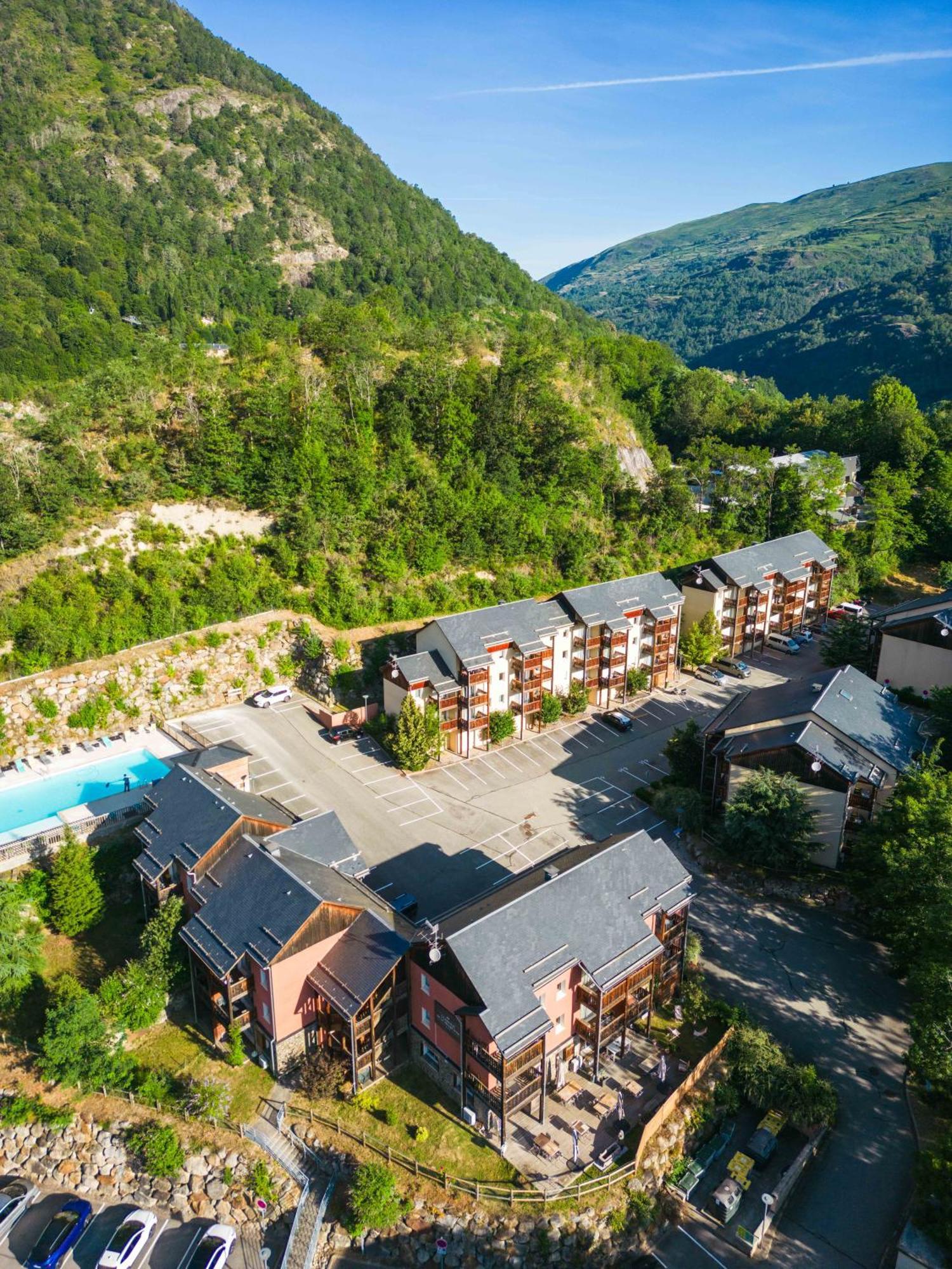 Residence De Tourisme Domaine De La Vallee D'Ax Ax-les-Thermes Exterior photo